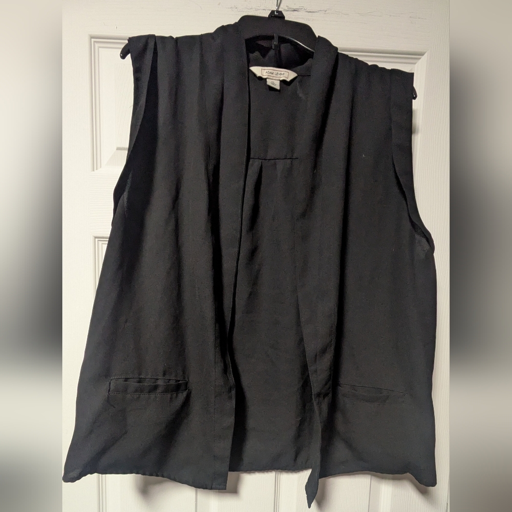 Black Sleeveless Vest
